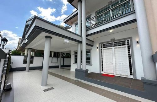 Kuching House | Jk Home Stampin Semi-Detached 12pax 4BedR 3BathR 4Carparks