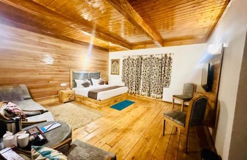 Srinagar House | JK's The Trout Stream