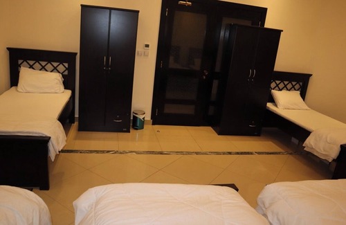 Al Wahdah Villa | JOCYN INN HOSTEL Perfect For Budget Travellers Prime location Abudhabi central