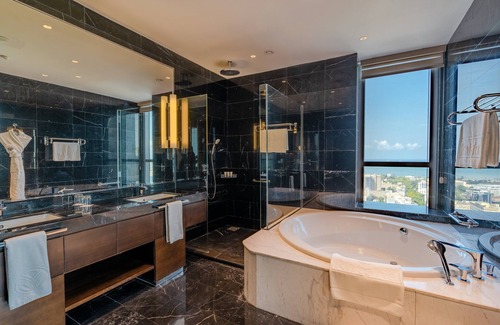 Kivukoni Hotel | Johari Rotana