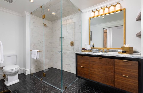 Central City Hotel | John Hand Club Hotel