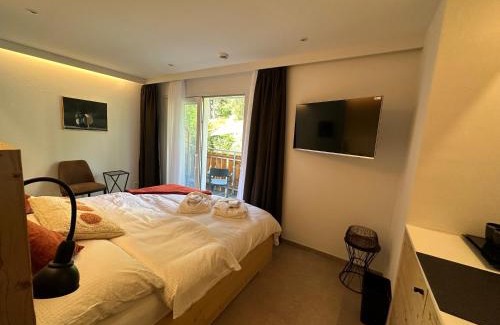 Vex Hotel | John's Lodge