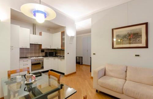 Nervi Apartment | JOIVY Apt for 4 with Exclusive Pool and Garden in Nervi