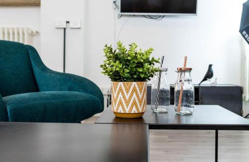 Navigli Apartment | JOIVY Exclusive Apt for 4 in Navigli near parks