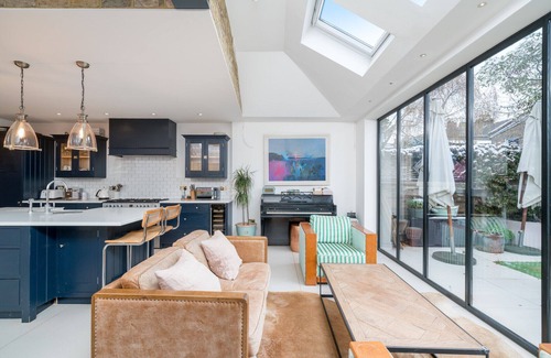 Shepherd's Bush Villa | JOIVY Splendid house with garden