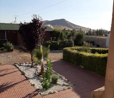 Tigrigra House | Joli Chalet dans une ferme Pour familles exclusivement près ifrane