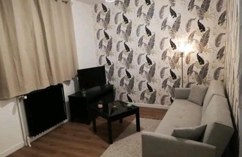 Vezin-le-Coquet Apartment | Joli T2 près de Rennes