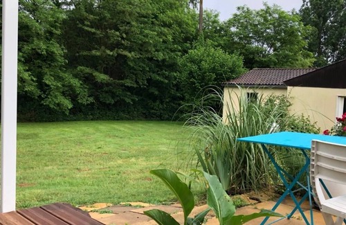 Saint-Crepin-et-Carlucet Condo | Jolie Maisonnette à 10' de Sarlat: Piscine Collective Dans bel Écrin de Verdure!