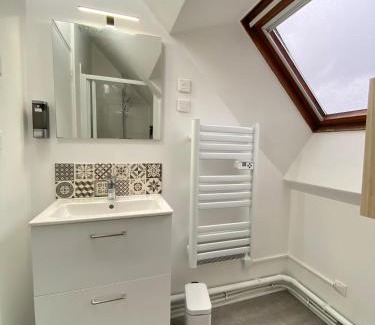 Margny-les-Compiegne House | Jolie maison Margnotine avec cour & parking privés