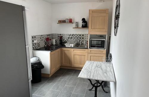 Auchy-les-Mines Apartment | Jolie petite maison 4-6 couchages