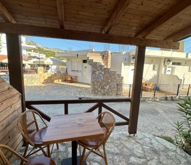 Himare Apartment | Jona Rooms