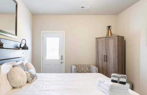 Irondale Apartment | Jonesboro Private 1 Bed & Bath Suite 30 days +