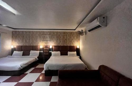 Padrauna Hotel | Joravar Cafe