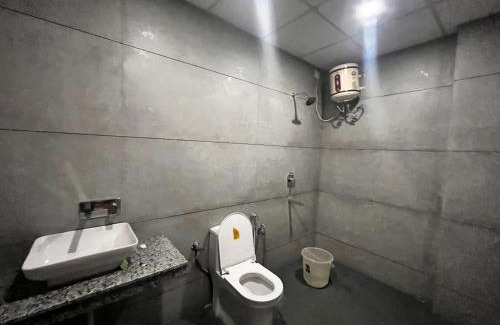 Padrauna Hotel | Joravar Cafe
