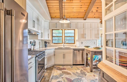 New Prague House | Jordan Home w/Boat House & Dock on Cedar Lake