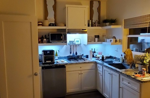 Joshua Tree House | Joshua Tree retreat! Cozy 1 Bedroom 1 Bathroom Tiny Home!