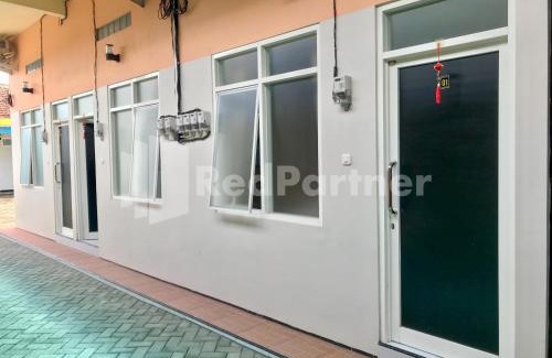 Jember Hotel | Joy Homestay Near UMJ Jember Mitra RedDoorz