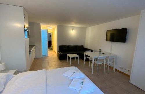 Neuchatel House | JOY06 Mango Spirit Suites