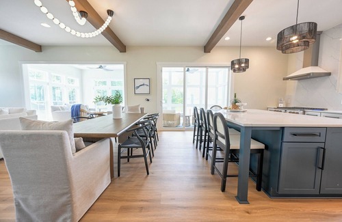 Summit Station House | Joyful Haven at Buckeye Lake Walk to Winery + Beach Sleeps 14
