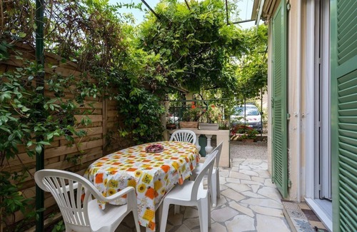Antibes Apartment | Juan Les Pins