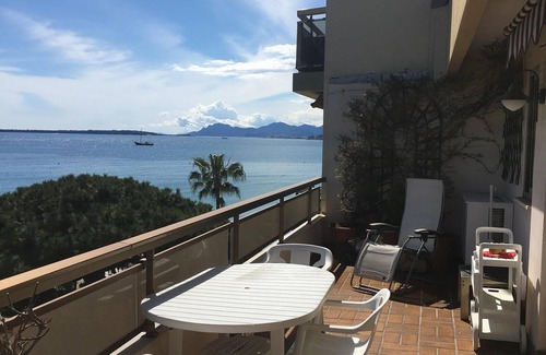 Juan-les-Pins Apartment | JUAN LES PINS STUDIO SEA VIEW