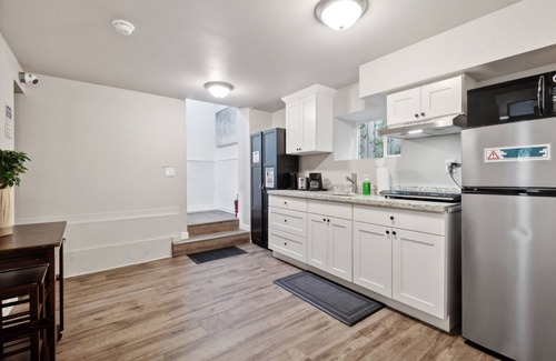 Atlantic House | Judkins Retreat 3 Bedroom Duplex