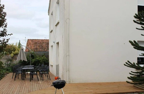 Saint-Georges-de-Montaigu Hotel | "Jules" family room for 4 people