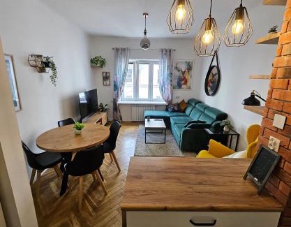 Powisle Apartment | Juliana Smulikowskiego 2