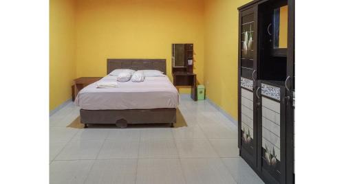 Sulawesi Hotel | Julista House Mitra RedDoorz