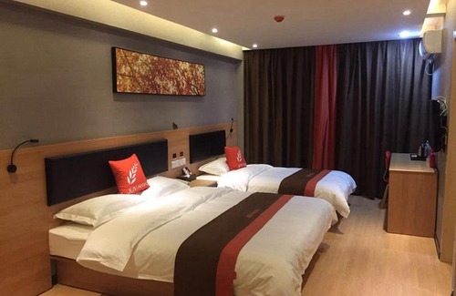 Decheng District Hotel | JUN Hotels Dezhou Decheng District Xinhu Park Pedestrian Street