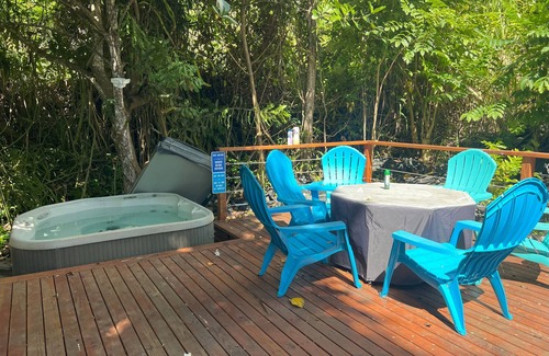 Kealakekua Cabin | Jungle Geodome with private bathroom, deck, and garden.n