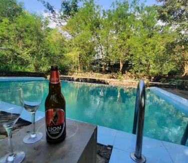 Sevanagala Hotel | Jungle Riverside Safari inn