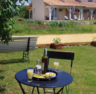 Brouchaud House | Junior Suite Le Pied de Mulet