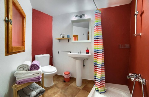 Ejulve House | Junior Suite-Private Bathroom-Mountain view-Roja