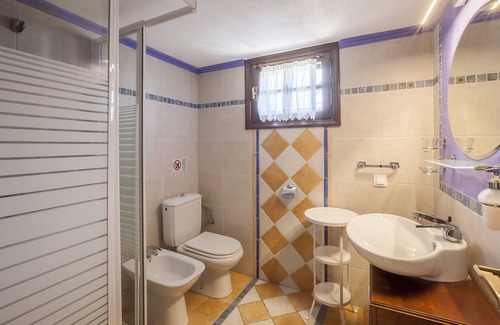 Paradhisos Bed & Breakfast | Junior Suite with balcony - Breakfast included