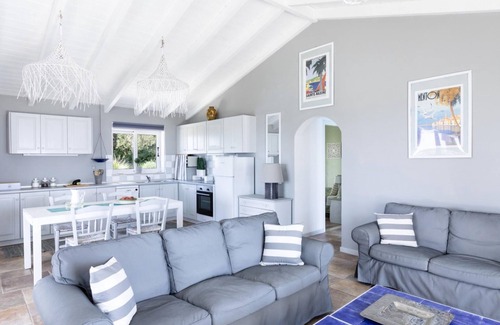 Vlachopoulatika Villa | Juniper House - Charming 3 bed Villa With sea View