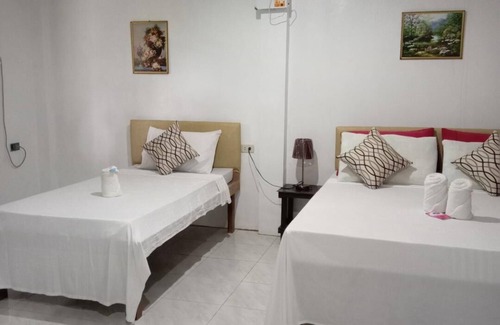 Lawaan Hotel | Jupiter's Garden Resort