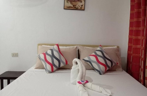 Lawaan Hotel | Jupiter's Garden Resort