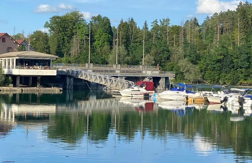 Pont-de-Poitte Apartment | JURA: Bi "AIN "venue between Lakes and Rivers. Apartment in detached house