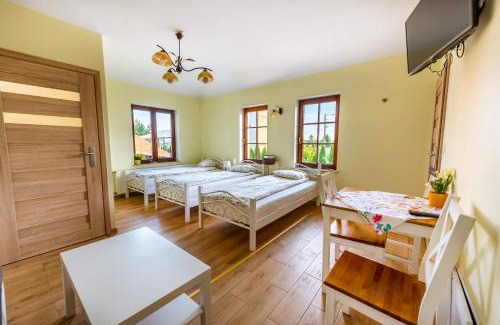 Zarki House | Jurajska Stokrotka