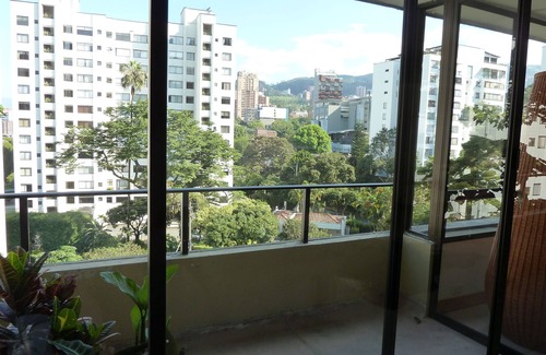 La Florida Apartment | Just 2 steps away of the park LLERAS (Zona Rosa)