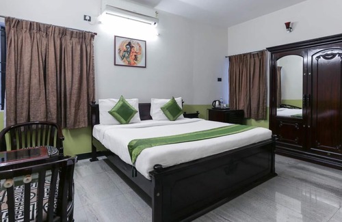 Madurai Hotel | Just 90fts near to the Meenakshi Temple, Madurai