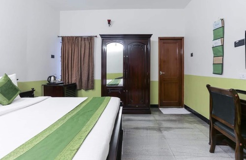 Madurai Hotel | Just 90fts near to the Meenakshi Temple, Madurai
