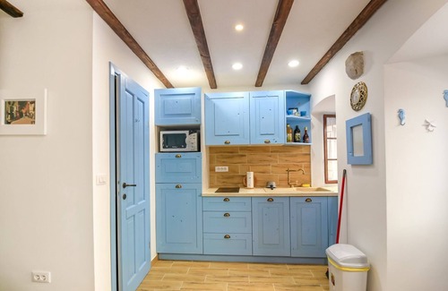 Baska Apartment | Just a few metres to the clear sea