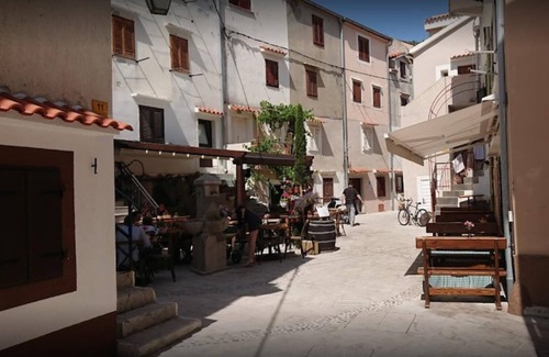 Baska Apartment | Just a few metres to the clear sea