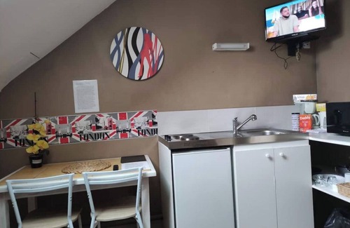 Chatellerault Bed & Breakfast | Just a few minutes from Futuroscope/Aqua/Arena, ideal family apartment for 4 people