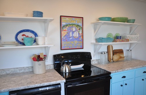 Boothbay Harbor Apartment | Just a short walk to shops, restaurants, and the town dock.