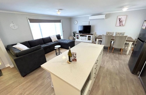 Moonta Bay House | Just About Beachfront - Freshly Renovated - 3 Bedroom Home