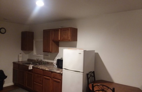Scheller House | Just minutes away from Rend Lake boat ramps. (Jefferson County)