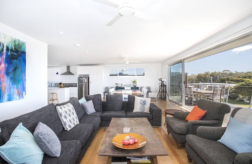 Bawley Point House | Juwin Beach House Bawley Point - short walk to 2 beaches